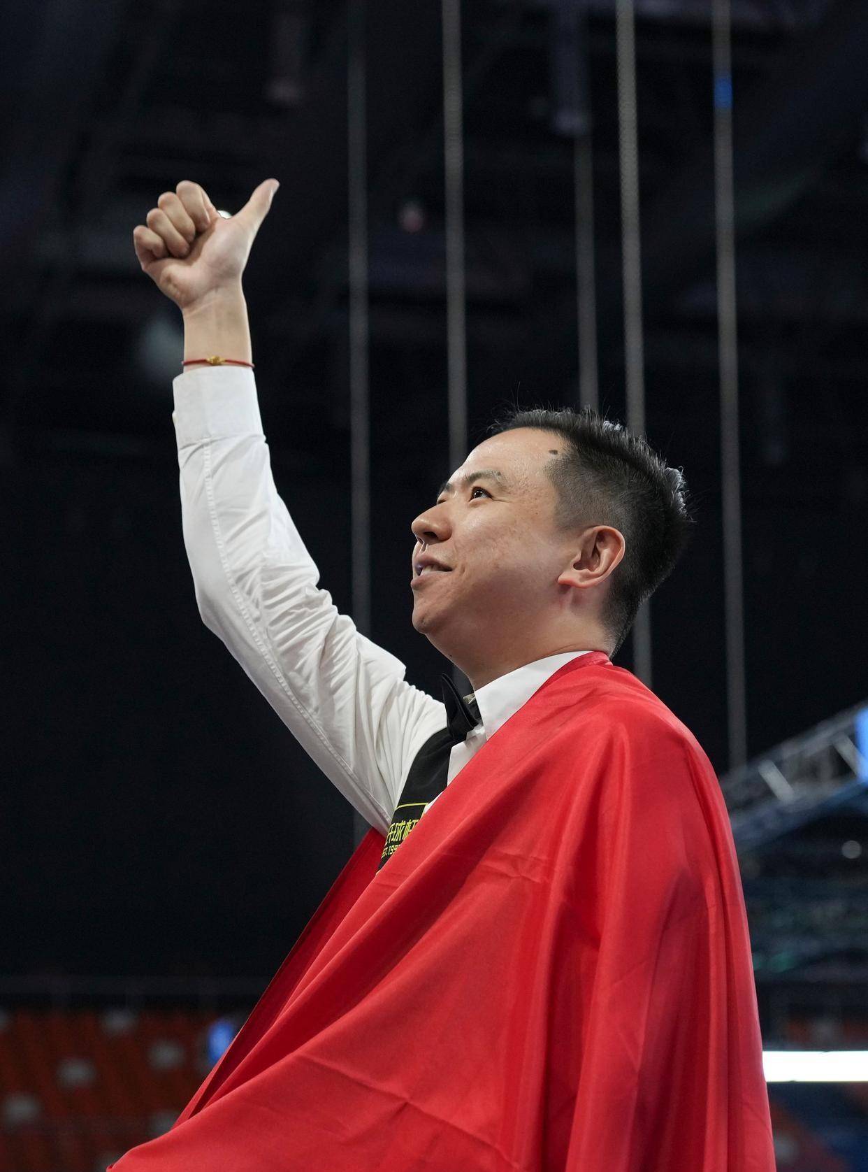 他的存在会 他的存在会