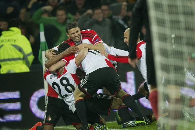 牌不要轻易 牌不要轻易